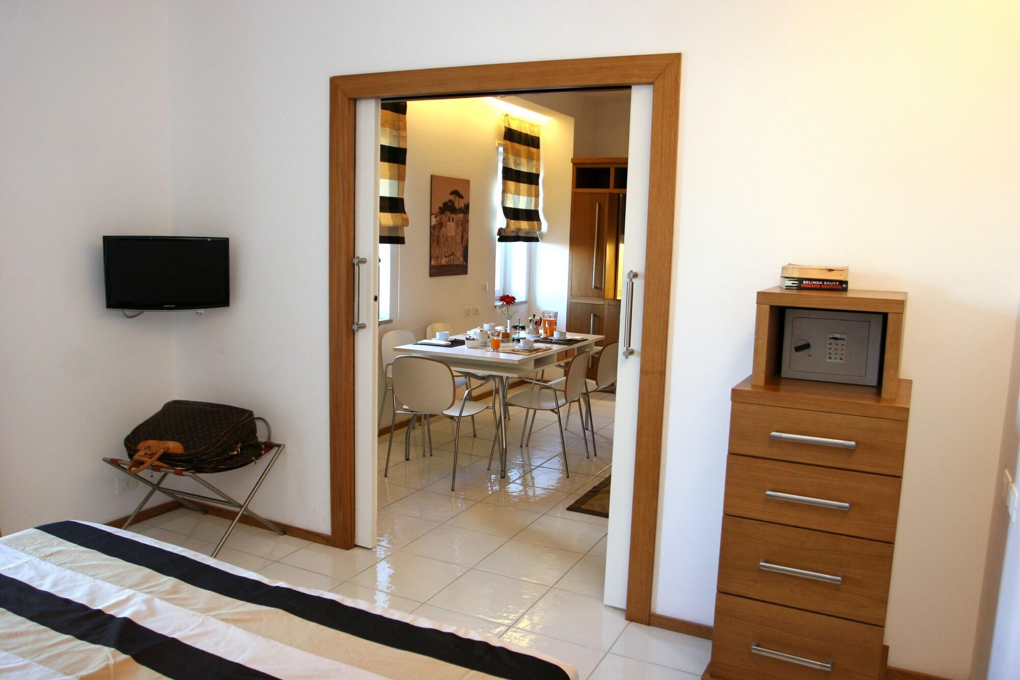 Rota Suites Sorrento Luaran gambar