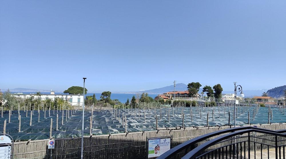 Rota Suites Sorrento Luaran gambar