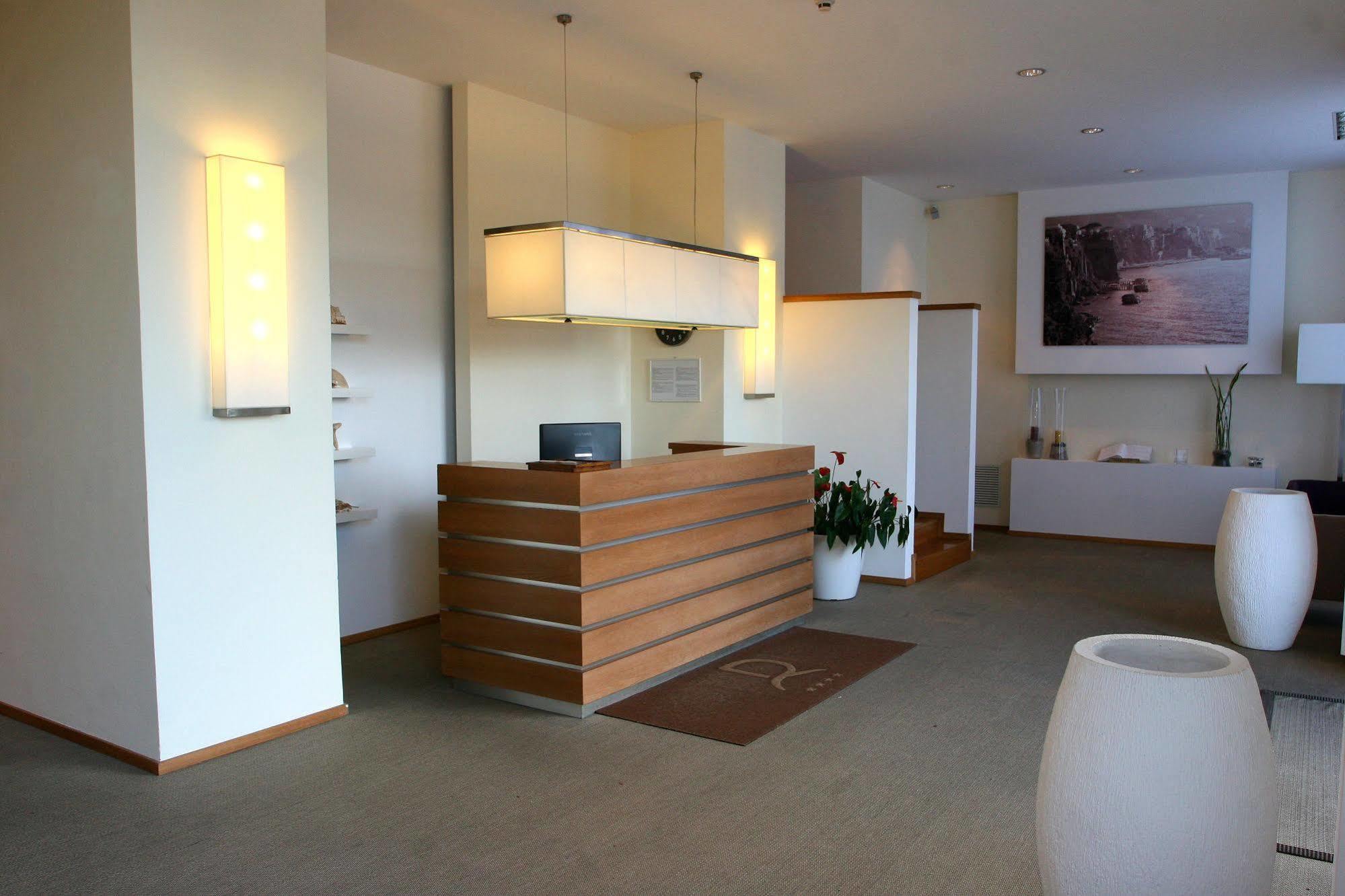 Rota Suites Sorrento Luaran gambar
