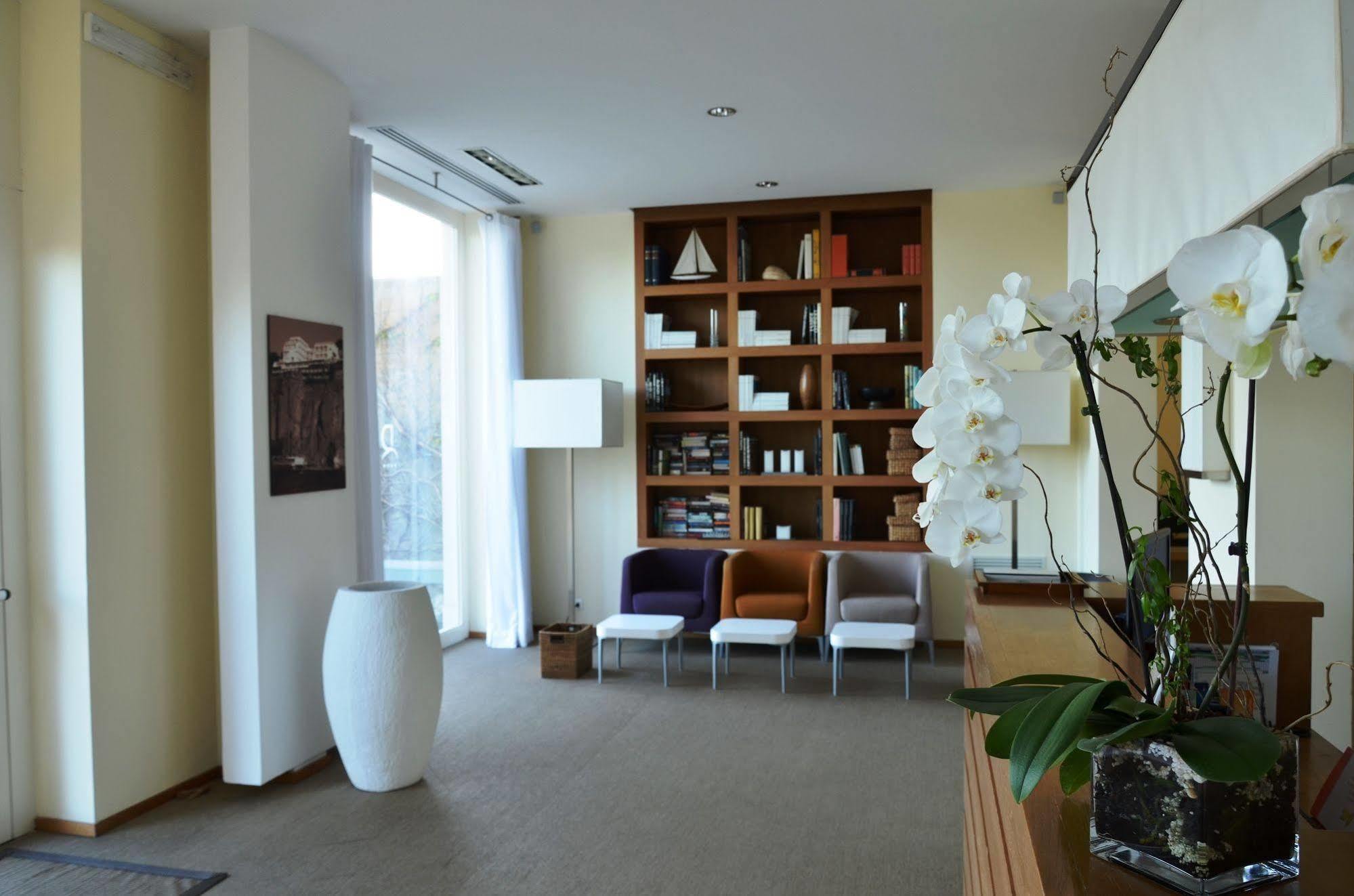 Rota Suites Sorrento Luaran gambar